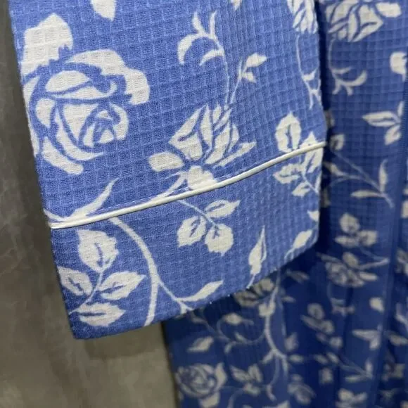 jasmine rose SML Light Blue White Floral Waffle Knit Full Zip Long Sleeve Robe - Picture 10 of 15